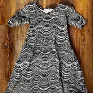LuLaRoe girls size 8 Black and white print dress short sleeve